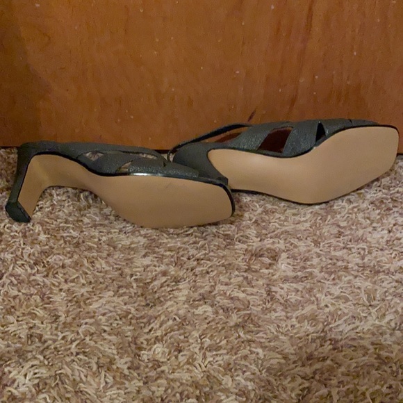 Life Stride 2 inch heel - Picture 4 of 8